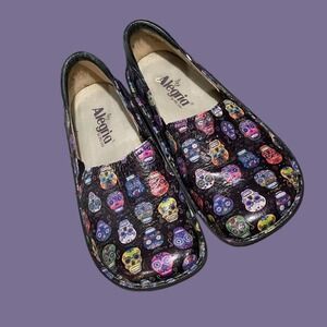 Alegria Sugar Skulls Debra Clog 37‎